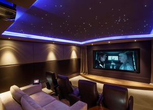 Ev Sinema Salonu Kumaş Panel Uygulaması